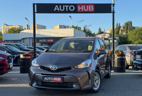 Toyota Prius Plus, 2016