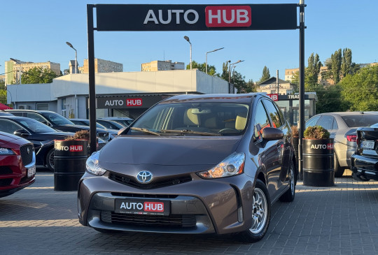 Toyota Prius Plus, 2016