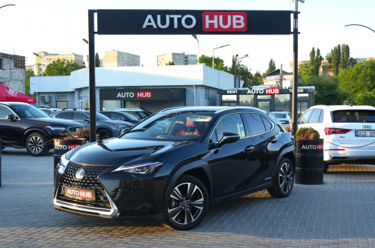 Lexus UX, 2021