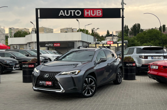 Lexus UX, 2021