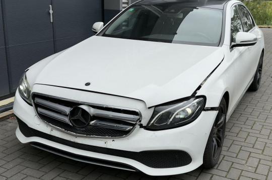 Mercedes-Benz E-Class, 2016