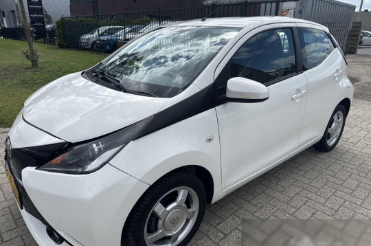 Toyota Aygo, 2015