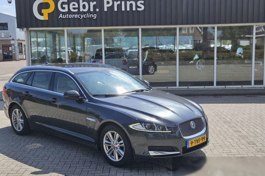 Jaguar XF, 2014