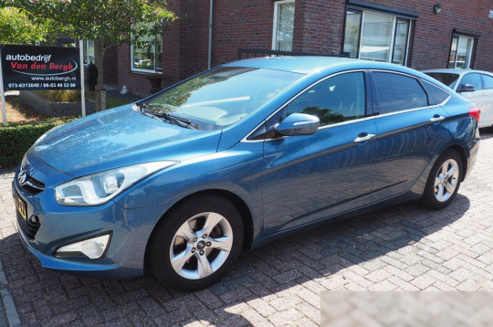 Hyundai i40, 2013