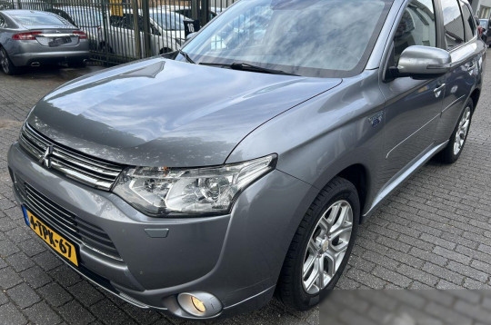 Mitsubishi Outlander, 2014