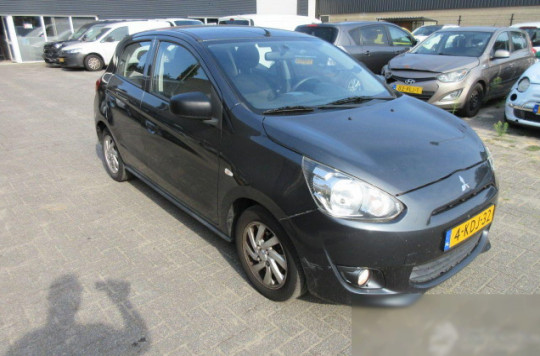 Mitsubishi Space Star, 2013