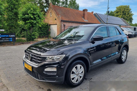 Volkswagen T-Roc, 2018