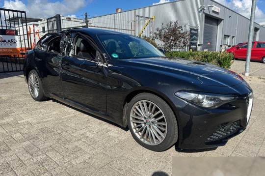 Alfa Romeo Giulia, 2017