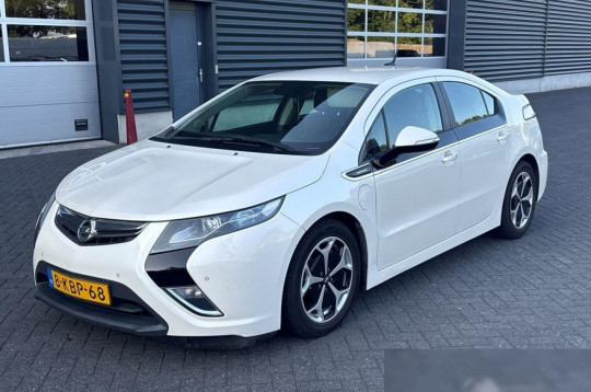 Opel Ampera, 2013