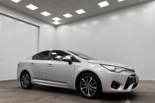 Toyota Avensis, 2015