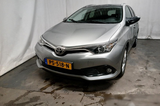 Toyota Auris, 2016