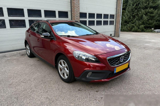 Volvo V40, 2013