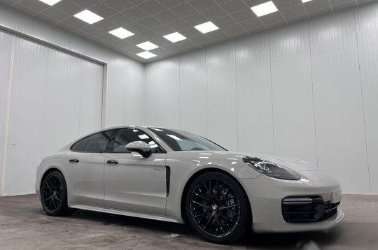 Porsche Panamera, 2018