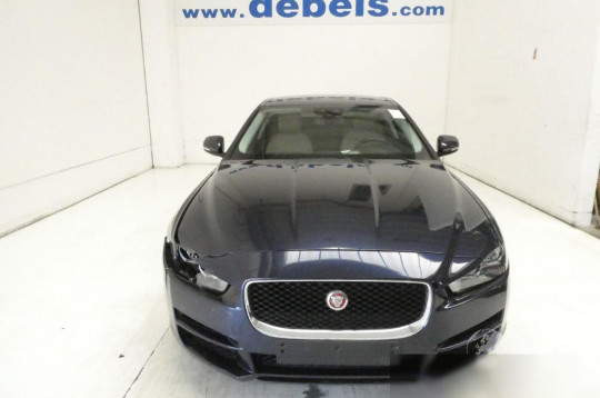 Jaguar XE, 2016