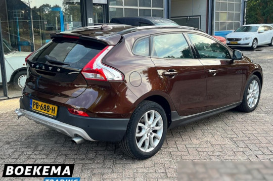Volvo V40, 2017