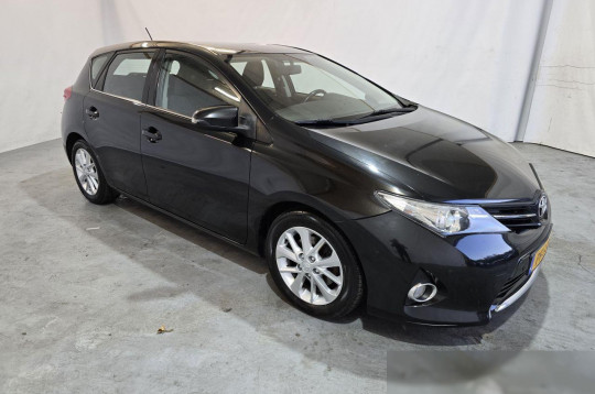 Toyota Auris, 2014
