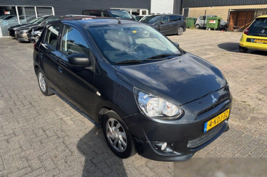 Mitsubishi Space Star, 2013